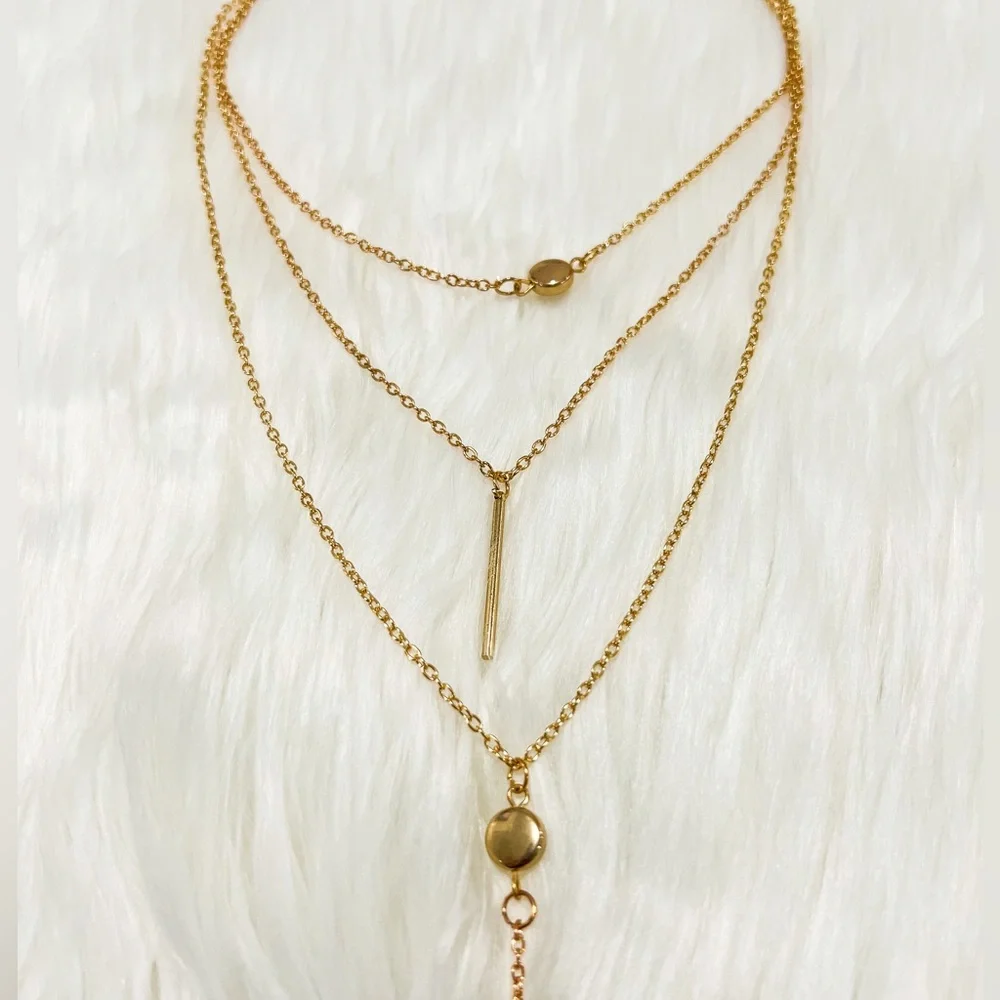 Beautiful Gold Layered Necklace. Women’s Fashion Jewelry BRAND NEW - Picture 5 of 5